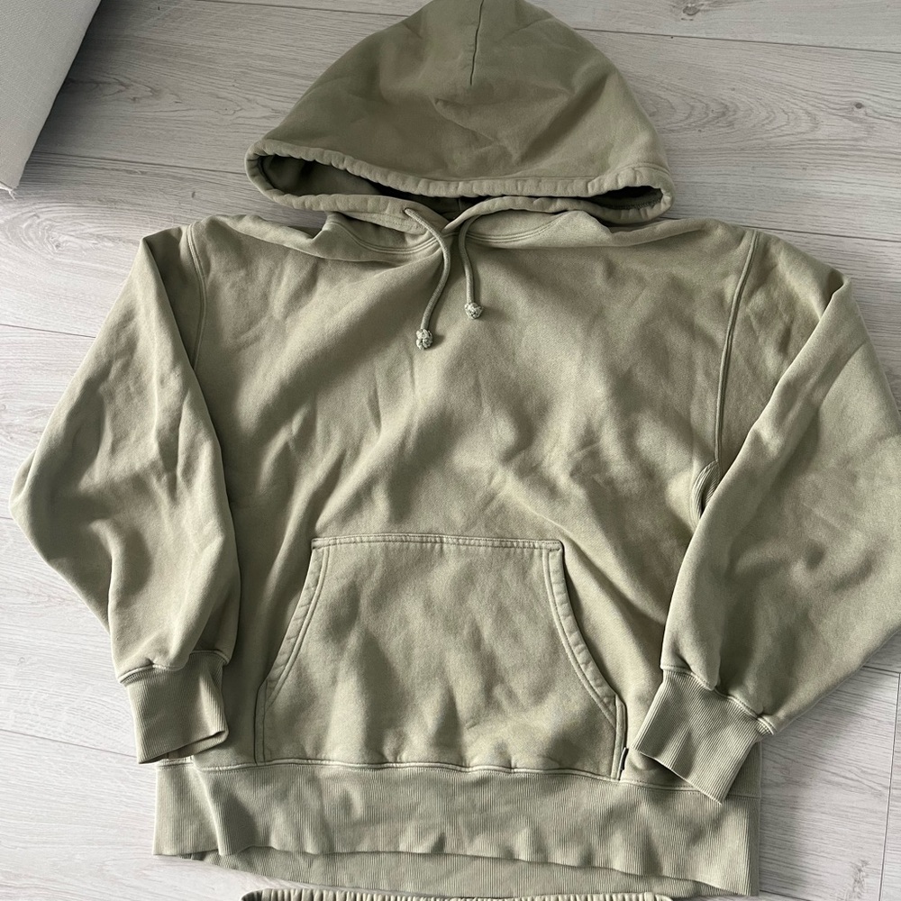 Aritzia TNA Boyfriend Sweat SET